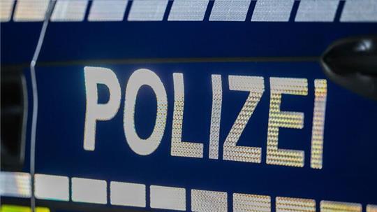 Bei zwei Versammlungen in der Osnabrücker Innenstadt am Jahrestag des Angriffs der Hamas auf Israel wurden zwei Männer in Gewahrsam genommen. (Symbolbild)