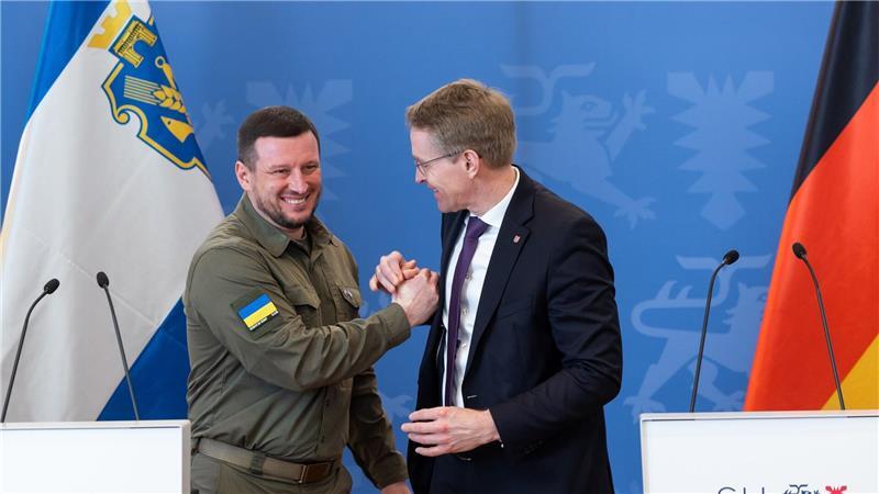 Beide verstehen sich sichtlich gut.