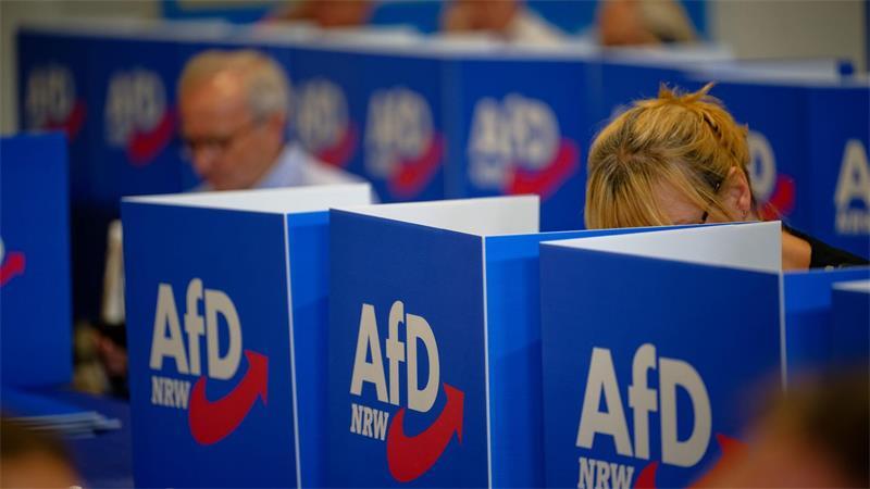 Beim AfD-Wahlparteitag in Marl ist der Machtkampf zwischen zwei innerparteilichen Lagern eskaliert.