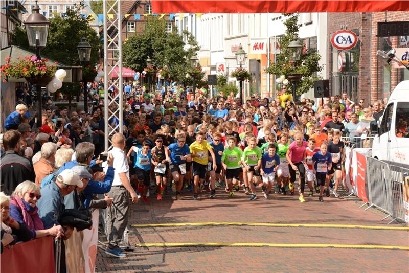 Beim Altstadtlauf gehen in diesem Jahr wieder 900 Kinder an den Start. Foto Fehlbus (Archiv)