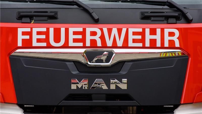 Beim Band in einem alten Schlachthof in Laatzen werden vier Feuerwehrleute verletzt. (Symbolbild)