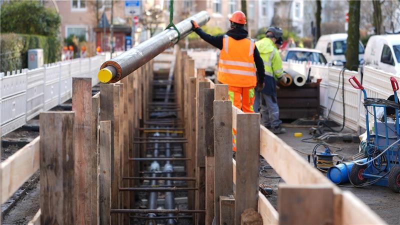 Beim Bau neuer Fernwärmeleitungen sind Verkehrsbeeinträchtigungen nicht vermeidbar. (Symbolbild)