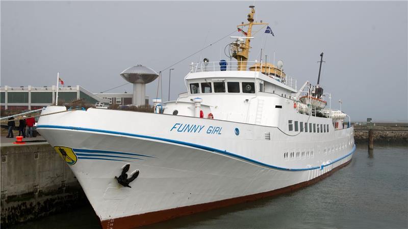 500 Liter Diesel im Hafen von Büsum ausgelaufen Beim Betanken der MS „Funny Girl“ aind rund 500 Liter Diesel ausgetreten – ein Großeinsatz sollte verhindern, dass der Kraftstoff sich weiter in der Hafenanlage von Büsum ausbreitet. (Archivbild)