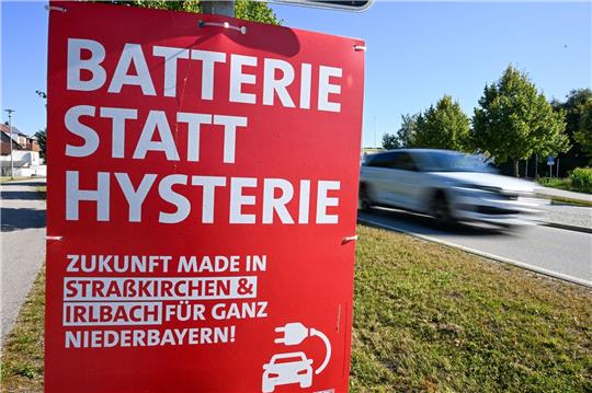 Beim Bürgerentscheid in Straßkirchen entschied sich eine klare Mehrheit für den Bau einer BMW-Batteriefabrik.