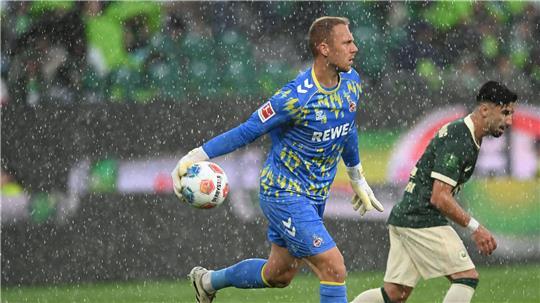 Beim Bundesligaspiel zwischen Wolfsburg und Köln sorgte ein Unwetter für eine Unterbrechung