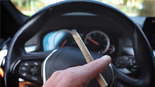 Beim Cannabis-Konsum von Autofahrern zeigt sich die Hamburger Polizei unnachgiebig. (Symbolfoto)
