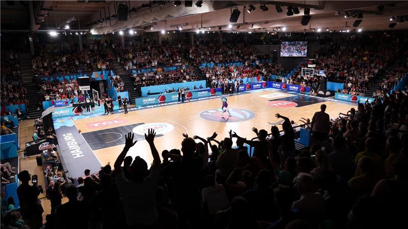 Hamburg verschärft Sicherheitsmaßnahmen bei Jerusalem-Spiel Beim EuroCup-Spiel der Towers Hamburg gegen Hapoel Jerusalem müssen sich die Fans auf verstärkte Sicherheitsmaßnahmen einstellen.