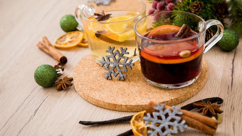 Beim Glühwein-Test der Zeitschrift «Öko-Test» schneiden die Produkte von vier Herstellern «sehr gut» ab.
