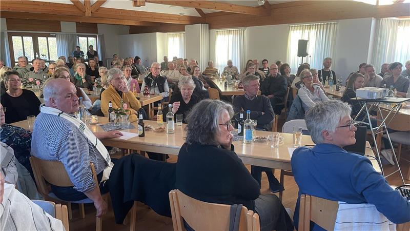 Beim Infoabend im Gemeindehaus in Bargstedt ging es um das Waisenhilfe-Projekt.