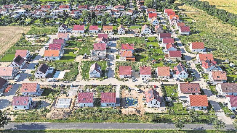 Beim Kauf einer Wohnimmobilie gibt es einiges zu beachten. Experten sagen, worauf es ankommt. Foto: Woitas/dpa