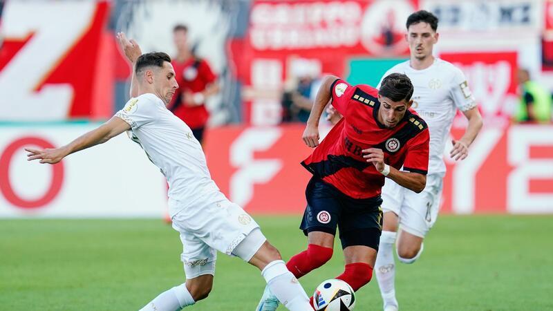 Pokal: Bundesligisten nahe dran an Blamagen Beim Nachbarn in Wiesbaden konnten die Mainzer nur selten überzeugen - aber es reichte.