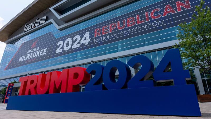 „Project 2025“: Ein radikaler Plan für Trump Beim Parteitag in Milwaukee verschieden die Republikaner ihr neues Parteiprogramm. (Archivbild)
