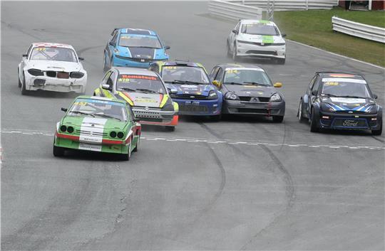 Beim Saisonauftakt wurden sich auf dem Estering packende Duelle geliefert.