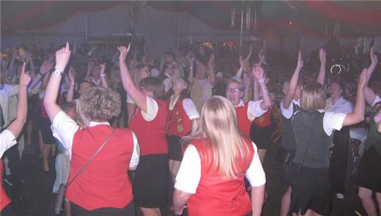 Beim Schützenfest in Brest geht bekannterweise die Post ab
