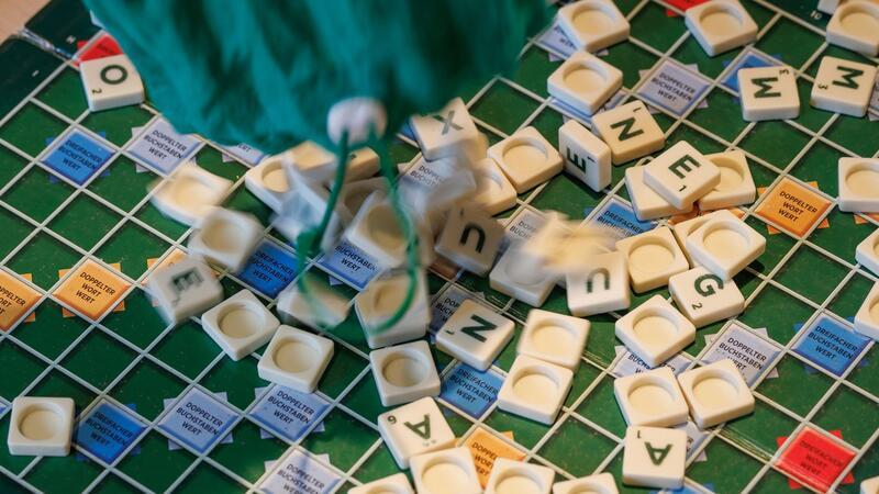 Meisterliche Wortleger: „Scrabble sollte Schulfach sein“ Beim Scrabble gibt es etwa 670.000 Möglichkeiten, Wörter zwischen 2 und 15 Buchstaben Länge zu bilden.
