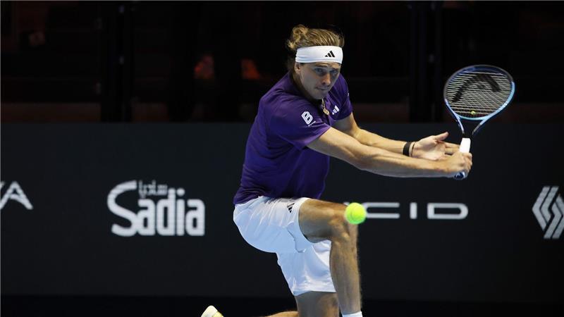 „Sucht Aufmerksamkeit“: Zverev reagiert auf Becker-Kritik Beim Showturnier in Saudi-Arabien war für Alexander Zverev zuletzt früh Schluss. (Archivbild)