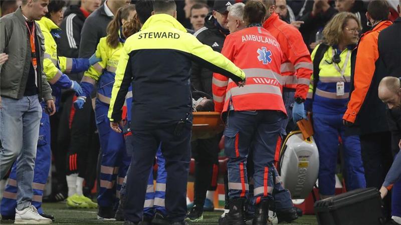 Niederlande-Sieg von Drama um Szalai überschattet Beim Spiel in Amsterdam ist es zu einem medizinischen Notfall gekommen.