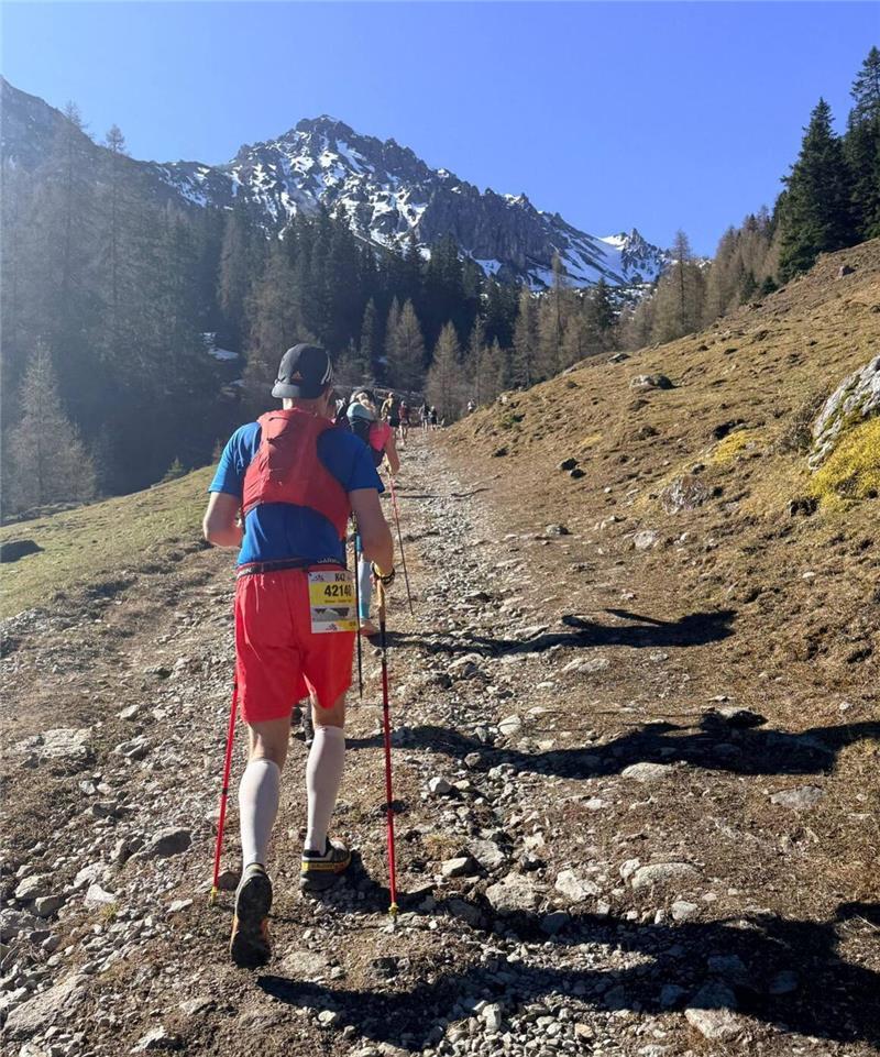 Beim Trail-Halbmarathon über 25 Kilometer mussten die Teilnehmer rund 900 Höhenmeter bewältigen.
