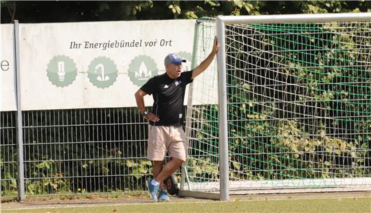 Beim VfL Güldenstern Stade III herrscht trotz der prekären Lage große Gelassenheit. Trainer Ali Goodarzi (Foto) und sein spielender Co-Trainer Alexander Hettich strahlen viel Ruhe aus.