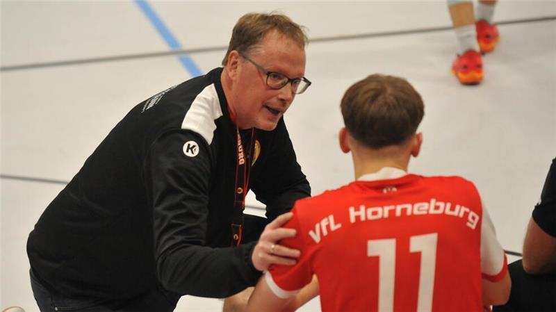 Vor nur 68 Zuschauern: VfL Horneburg verliert beim VfL Gummersbach Beim VfL Horneburg kamen alle Spieler zum Einsatz.