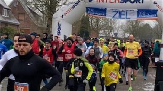 Beim Winterlauf in Oldendorf ging es für die Teilnehmer auf eine teilweise schwierig zu laufende Strecke.