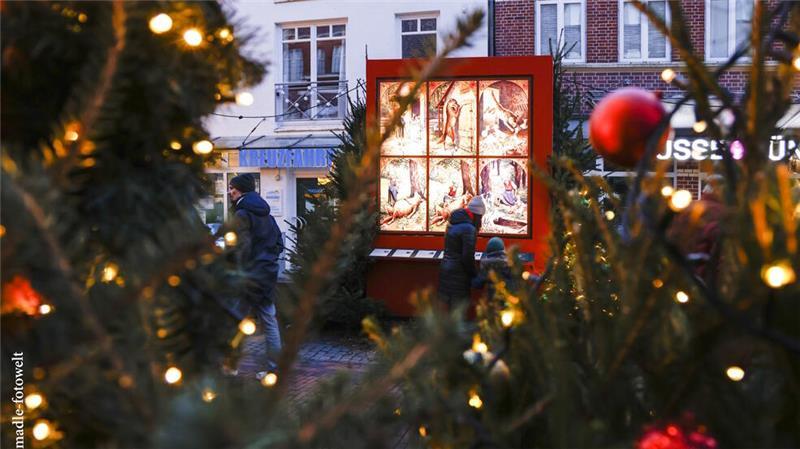 Beim Wintermärchen in Buxtehude gibt es interaktive Märchenwände.