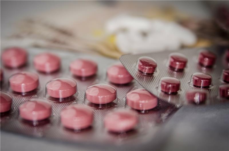 Beim virtuellen Mitmachparcours zur Suchtprävention geht es unter anderem um den Missbrauch von Medikamenten (Symbolbild). Foto: Pixabay/Michal Jarmoluk