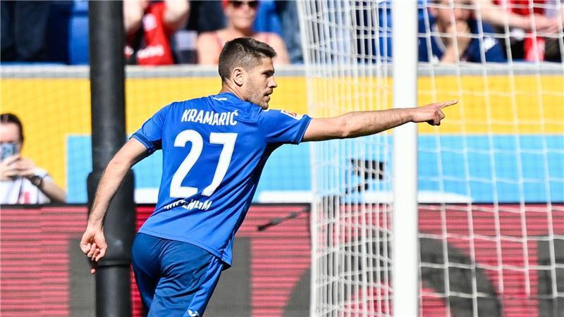 Bayern nur Remis im Clásico - Bayer patzt bei Wirtz-Comeback Bejubelt einen Doppelpack: Andrej Kramaric.