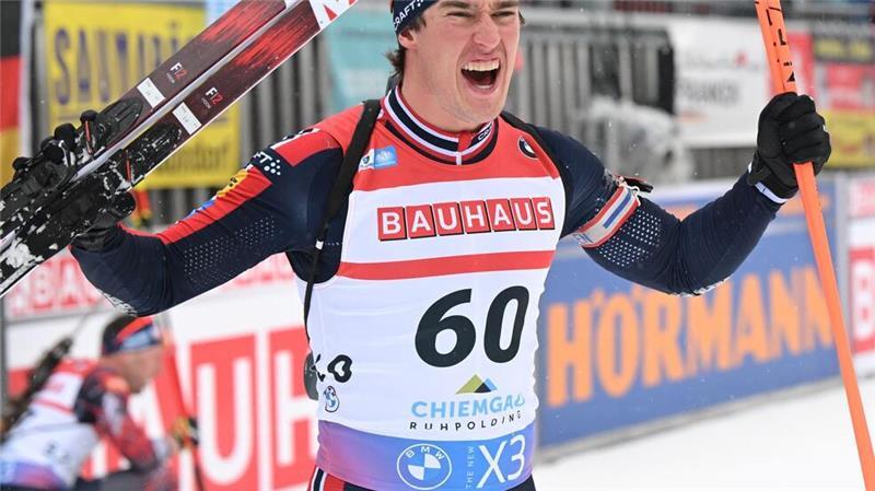 Strelow Elfter in Ruhpolding - Biathleten mit Ski-Problemen Bejubelt seinen ersten Weltcupsieg: Vebjörn Sörum.
