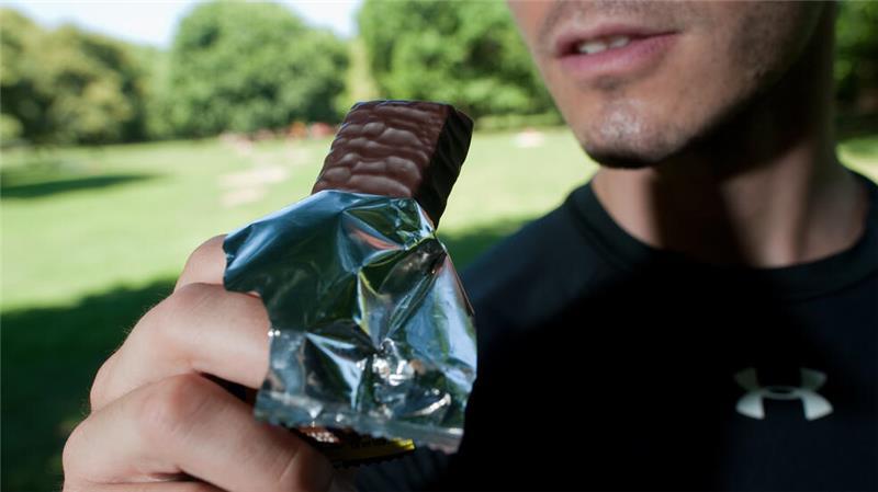Proteinriegel im Test: Achtung, unappetitliche Füllstoffe! Beliebt bei Sportlern: „Öko-Test“ hat 20 Proteinriegel im Labor auf ihre Inhaltsstoffe untersuchen lassen.