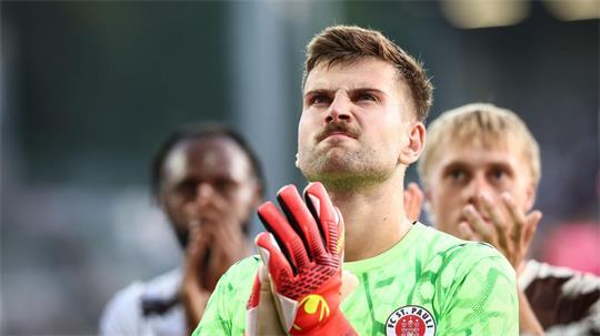 Ben Voll wird auch gegen Rot-Weiss Essen im St.-Pauli-Tor stehen. (Archivbild)
