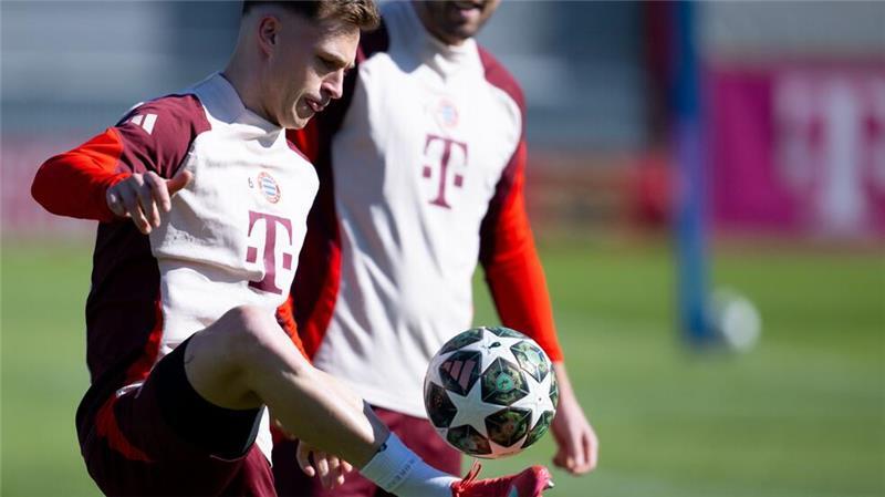 „Ein heißer Tanz“: Kompany muss Taktik-Genie Alonso knacken Bereit für Leverkusen: Joshua Kimmich (l) nach seiner Verletzungspause beim Bayern-Training.