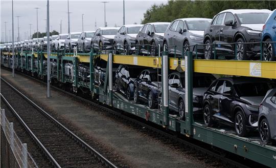 Bereit zur Auslieferung: E-Autos von VW in Zwickau.