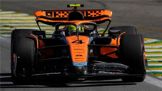 Bereitet sich auf die Kälte in Las Vegas vor: Lando Norris.