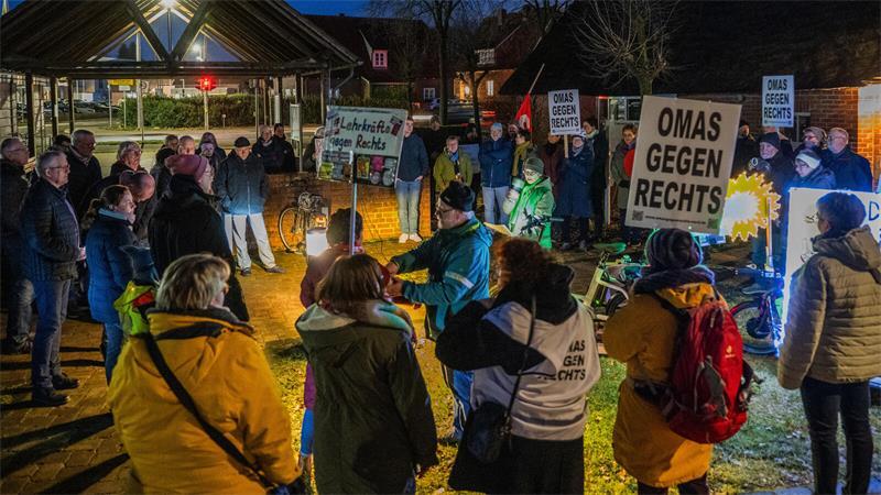 Bereits im Vorfeld der Bundestagswahl im Februar 2025 bezogen Demonstranten Postition in Hammah. Jetzt soll die Kundgebung zu einem bunten Fest werden.