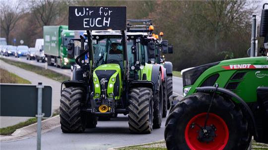 Bereits von Montag an drohen neue Bauernproteste und blockierte Straßen.
