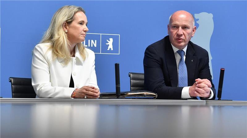 Staatssekretärin Wedl-Wilson wird neue Kultursenatorin Berlins Regierender Bürgermeister Kai Wegner (CDU) hält Sarah Wedl-Wilson für die genau Richtige für das Senatorenamt.