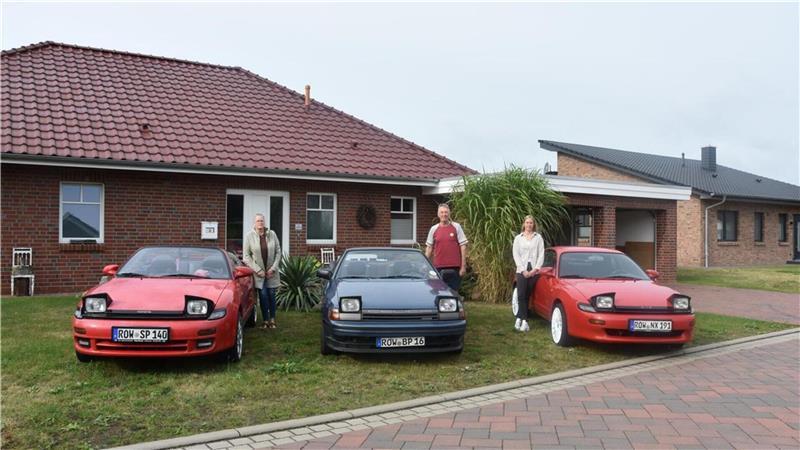 Familie Petersen liebt ihre Kult-Oldtimer mit den „Schlafaugen“ Bernd Petersens automobiles Herz schlägt seit seiner Jugend für Toyota. Mit seiner Leidenschaft für die „Schlafaugen“ hat er die ganze Familie angesteckt.