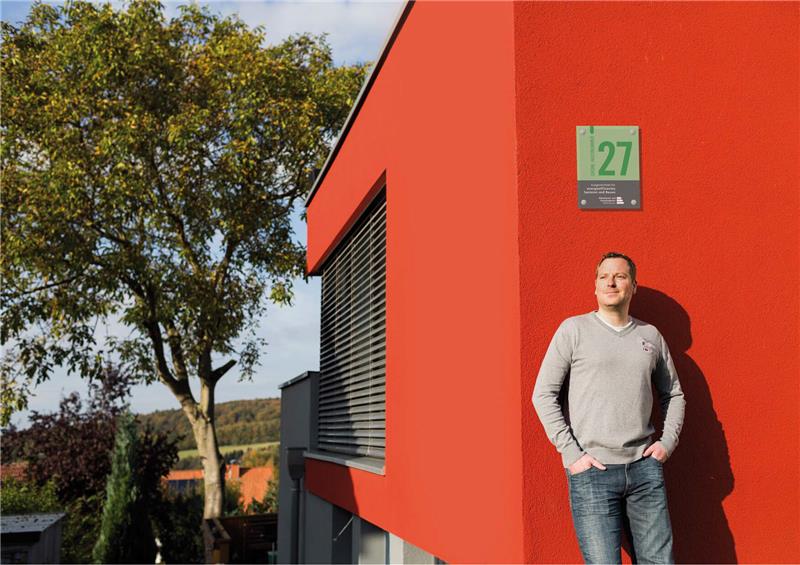 „Grüne Hausnummer“: Bewerbungsfrist für Immobilieneigentümer läuft ab Besonders energieeffiziente Häuser werden mit der Grünen Hausnummer prämiert. Foto: Klimaschutz- und Energieagentur Niedersachsen/Meckel