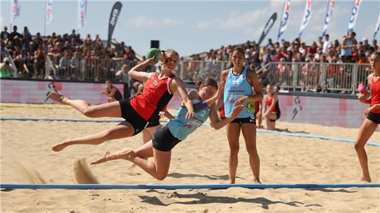 Beste Bedingungen gab es 2022 für die Deutsche Meisterschaft im Beachhandball am Strand von Duhnen.