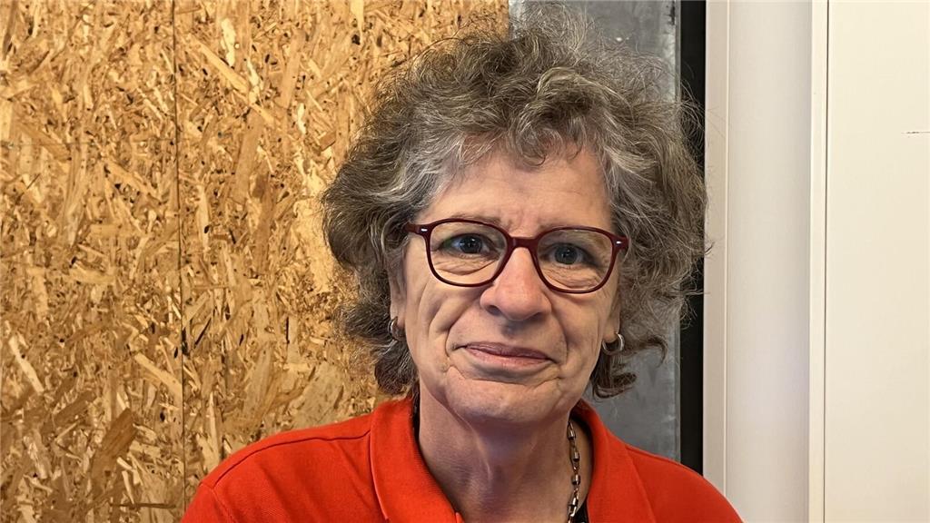 "Bestens. Ich habe unfassbar Spaß bei der Arbeit und alles ist gesund."  Ute Mid...