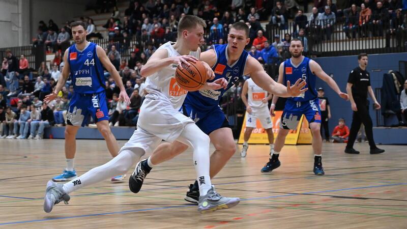 VfL Stade verliert Topspiel gegen die Bargteheide Bees Bester Stader Werfer war Henning Schaake mit 18 Punkten.