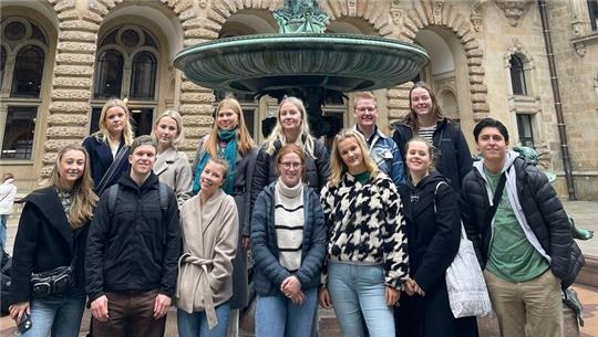 Besuch aus dem hohen Norden: Norwegische Pflege-Schüler besuchten die BBS III Stade und die BBS Buxtehude.