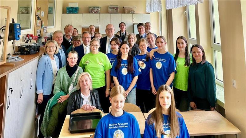 Delegation aus Stade besucht die Partner in Goldap Besuch einer Schule in Goldap.