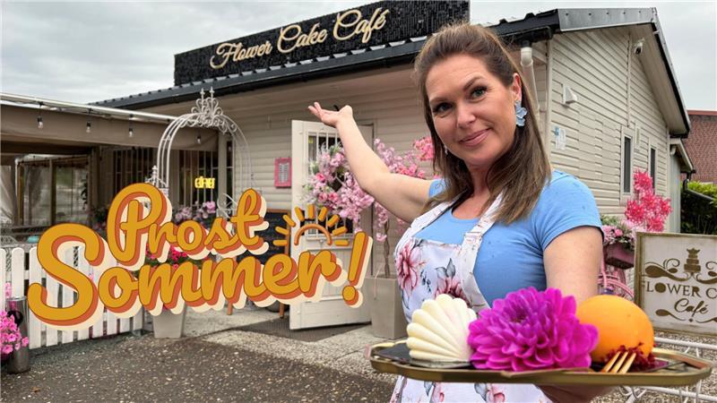 Betreiberin Anna Bork begrüßt seit März ihre Gäste im Dollerner Flower Cake Café.