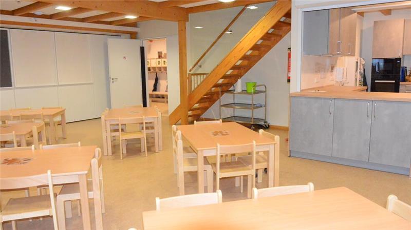 Größer, heller, moderner: Das ist die neue Kita Pusteblume Betreuung von 8 bis 15 Uhr: Aus dem einstigen Bewegungsraum ist die Mensa geworden.