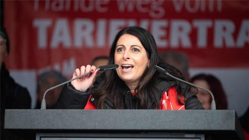 VW-Krise: Eskalation ab 1. Dezember? Betriebsratschefin Daniela Cavallo spricht von einem Vorgeschmack auf das, was ab Dezember auf VW zu kommen könnte.