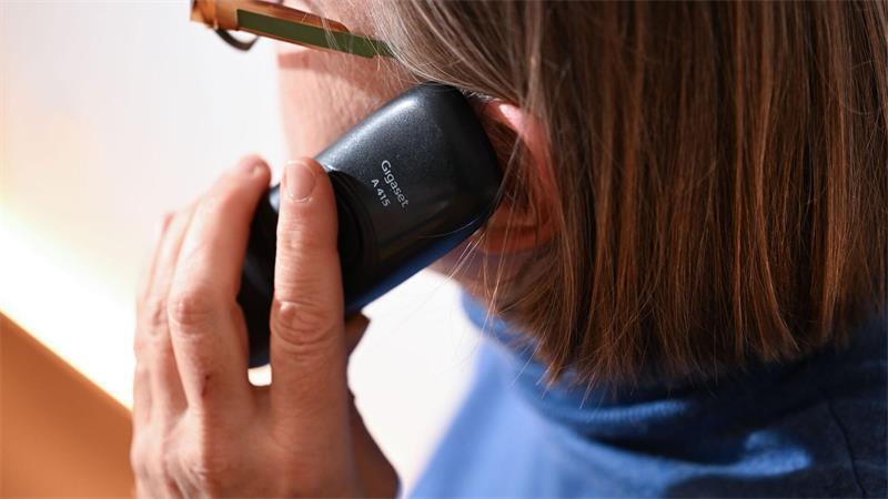 Betrüger legten es darauf an, eine Buxtehuder Seniorin in Trauer mit einer ausgetütftelten Geschichte am Telefon zu verunsichern.