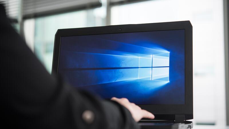 Betrüger versuchen über gefälschte Sicherheitswarnungen im Browser, Nutzerinnen und Nutzer hinters Licht zu führen.