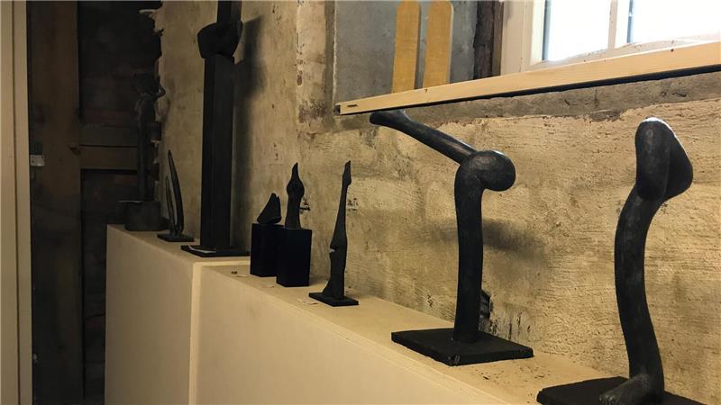 Bildhauerin Barbara Uebel eröffnet ihren neuen Ausstellungsraum Bewegung